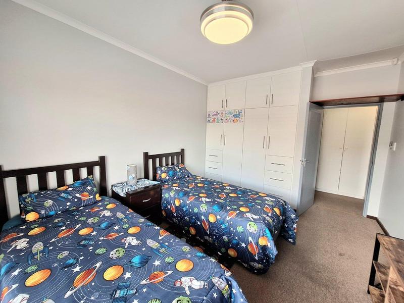 4 Bedroom Property for Sale in Fraaiuitsig Western Cape